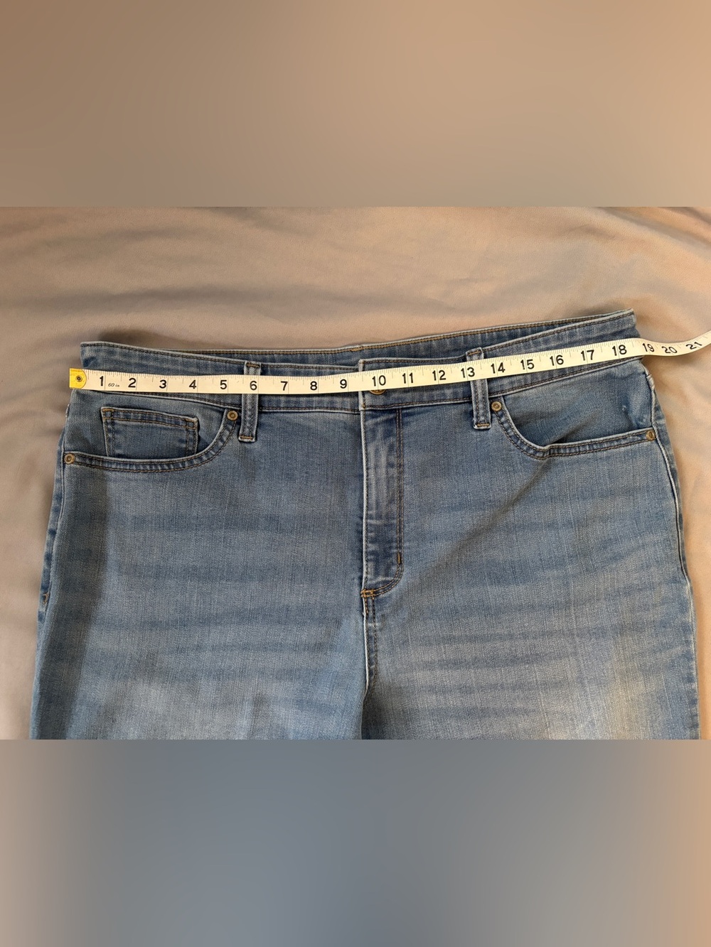 St John’s Bay Women’s Light Wash Jeans - Classic Straight Leg, Short Length - Picture 4 of 7
